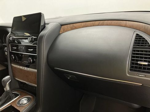 Used 2022 Nissan Armada SL w/ Captain's Chairs Package RWD image 16