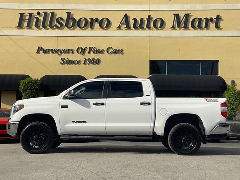 Used 2019 Toyota Tundra SR5 w/ SR5 Upgrade Package image 3