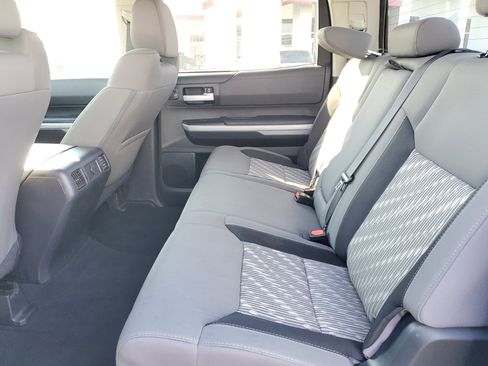 Used 2018 Toyota Tundra SR5 w/ SR5 Upgrade Package image 13