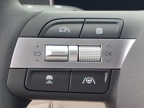 New 2026 Hyundai Tucson SE image 24