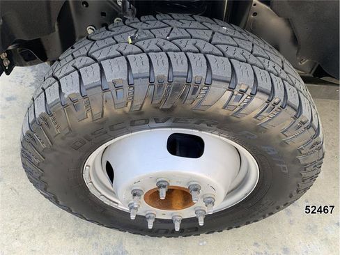 Used 2020 Ford F350 XL w/ Power Equipment Group image 18