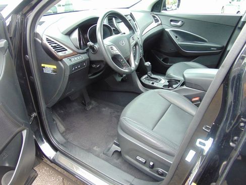 Used 2017 Hyundai Santa Fe Sport w/ 2.0T Ultimate Tech Package 05 AWD/4WD image 2
