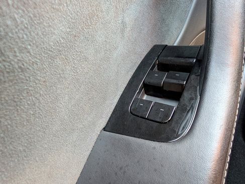 Used 2019 Tesla Model 3 Long Range image 31