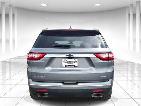 Used 2019 Chevrolet Traverse Premier w/ Driver Confidence II Package FWD image 4