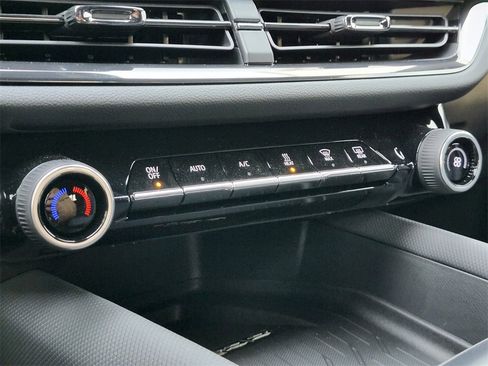 New 2026 Chevrolet Equinox EV RS image 22