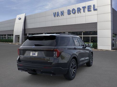 Used 2026 Ford Explorer ST-Line AWD/4WD image 8
