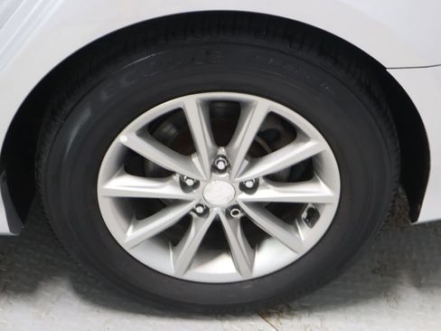 Used 2018 Hyundai Sonata SE image 19