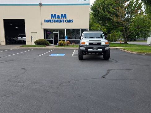 Used 2007 Toyota FJ Cruiser 4WD image 47