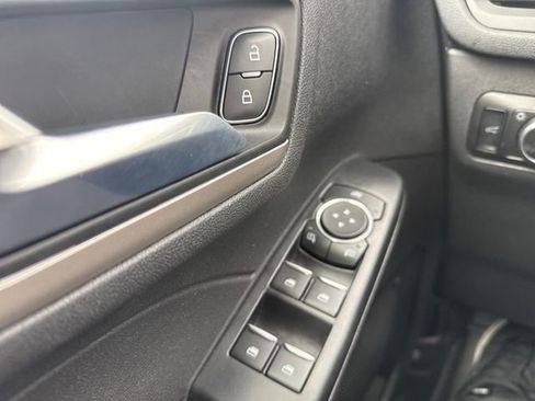 Certified 2022 Ford Escape SEL image 27