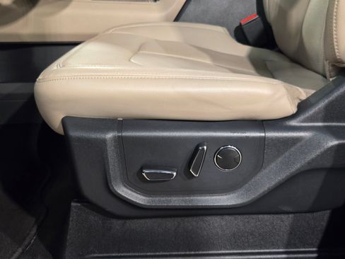Used 2024 Ford Expedition Max Limited RWD image 23