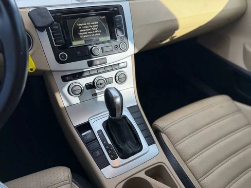 Used 2014 Volkswagen CC R-Line FWD image 46
