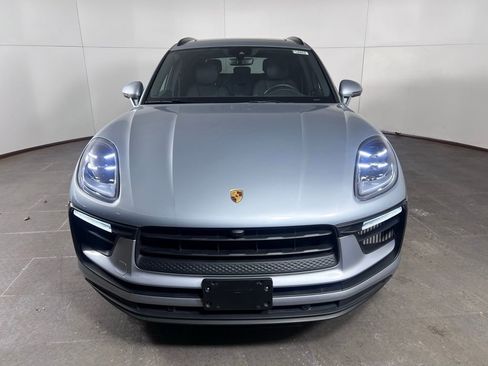 Certified 2022 Porsche Macan S image 9