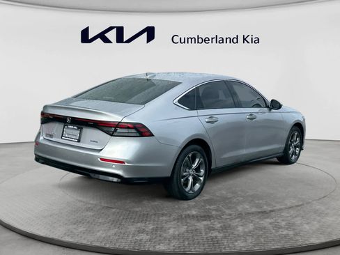 Used 2023 Honda Accord EX-L image 5