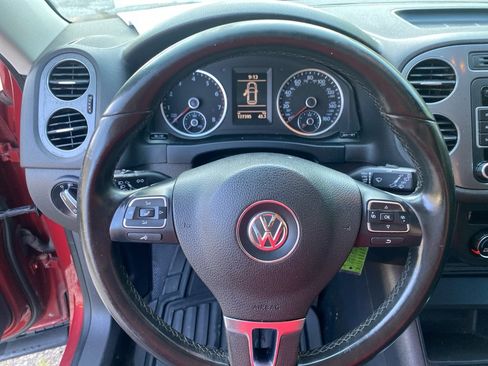 Used 2015 Volkswagen Tiguan S FWD image 12