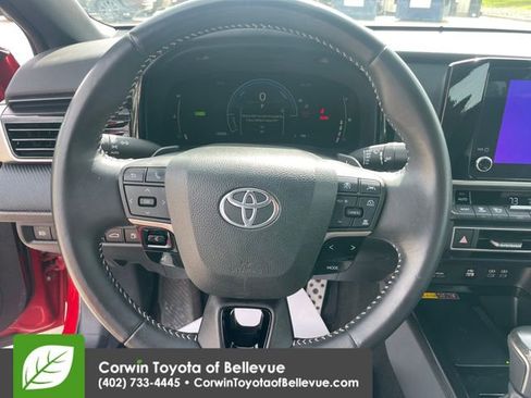 Used 2025 Toyota Camry SE FWD image 22