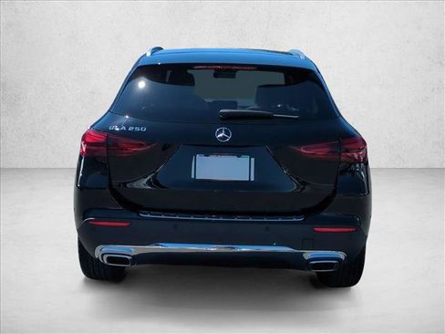 Certified 2026 Mercedes-Benz GLA 250 image 10