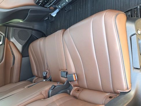 Used 2023 Acura MDX SH-AWD w/ Advance Package image 30