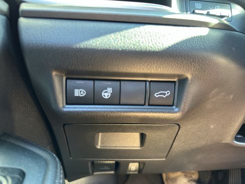 Used 2024 Toyota Grand Highlander AWD image 12