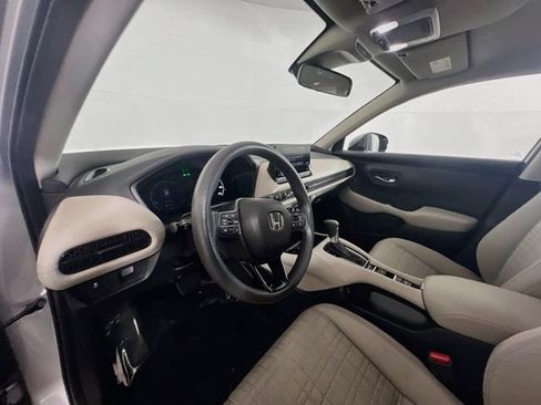 Used 2025 Honda HR-V LX image 16