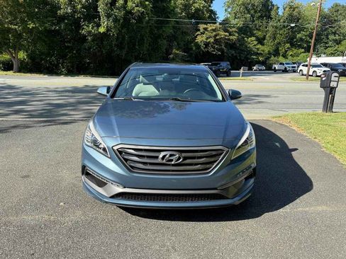 Used 2016 Hyundai Sonata Sport w/ Option Group 1V FWD image 2