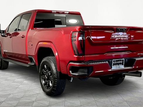 Used 2025 GMC Sierra 2500 AT4 w/ AT4 Premium Plus Package AWD/4WD image 4