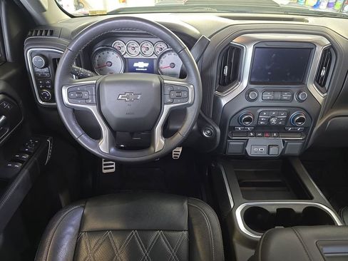 Used 2022 Chevrolet Silverado 1500 RST image 17