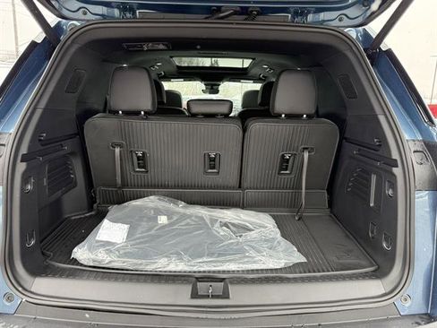 New 2026 Chevrolet Traverse LT w/ Sun and Wheel Package image 26