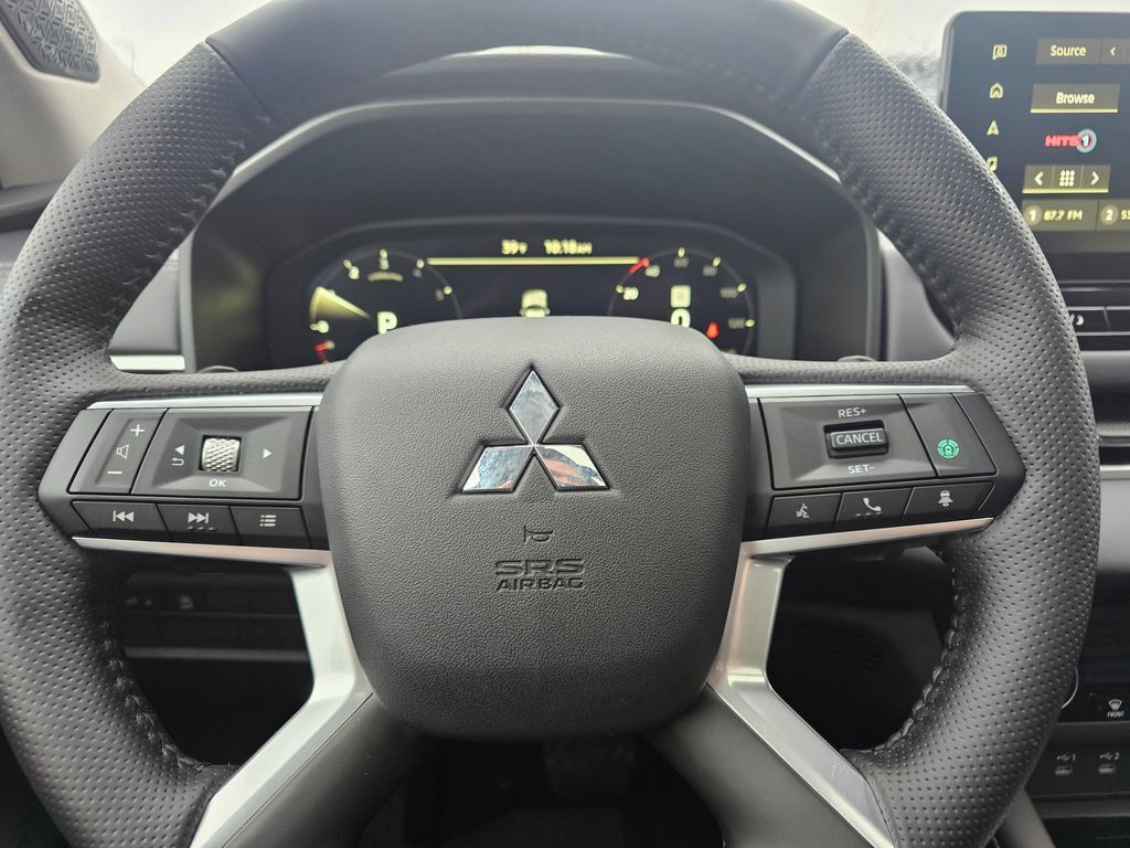 New 2026 Mitsubishi Outlander SE AWD/4WD image 17