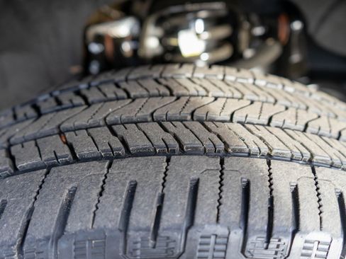 Used 2018 Chevrolet Colorado Z71 image 35