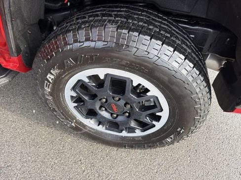 Used 2025 Toyota 4Runner TRD Off-Road image 12