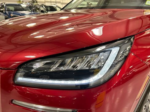 Certified 2023 Lincoln Corsair AWD w/ Equipment Group 101A image 7