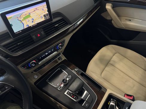 Used 2018 Audi Q5 2.0T Premium Plus w/ Premium Plus Package image 17