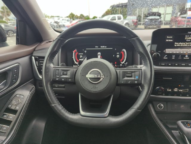 Certified 2022 Nissan Rogue Platinum w/ Head-Up Display Package FWD image 26
