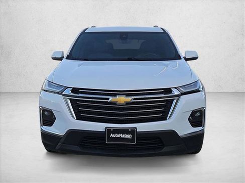 Certified 2023 Chevrolet Traverse LT image 2