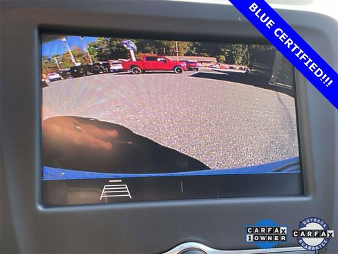 Used 2020 Chevrolet Equinox LT w/ Driver Convenience Package image 26