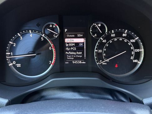 Used 2023 Lexus GX 460 Premium w/ Premium Package AWD/4WD image 19