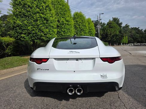 Used 2018 Jaguar F-TYPE Coupe RWD image 4