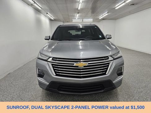 Used 2023 Chevrolet Traverse Premier AWD/4WD image 2
