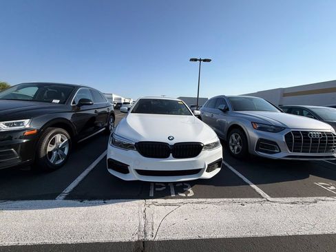 Used 2019 BMW 540i w/ M Sport Package RWD image 8