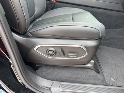 New 2025 Jeep Wagoneer L Series II w/ Convenience Group I image 63