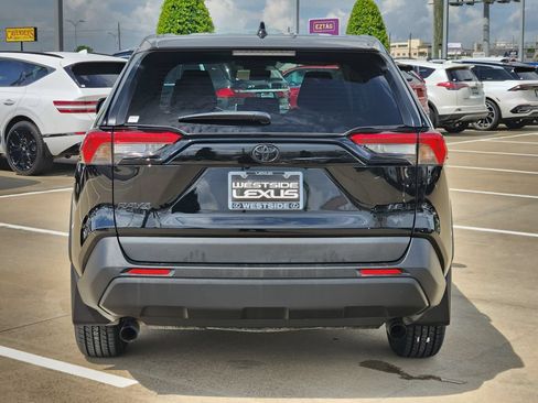 Used 2023 Toyota RAV4 LE FWD image 6