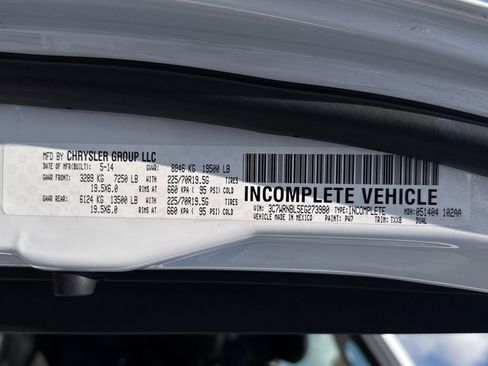 Used 2014 RAM 5500 Tradesman w/ Power & Remote Entry Group image 35