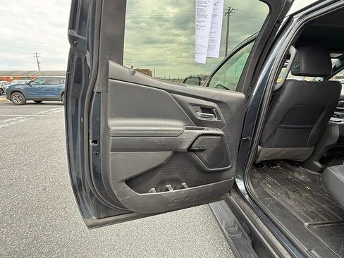 Used 2025 Chevrolet Silverado EV LT image 16