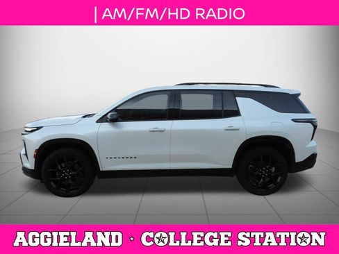 Used 2024 Chevrolet Traverse RS w/ LPO, Floor Liner Package FWD image 7