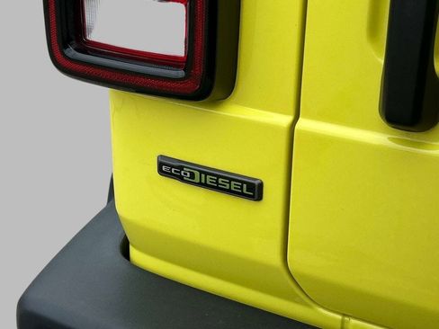 Used 2023 Jeep Wrangler Unlimited Sport w/ Sun And Sound Package AWD/4WD image 15