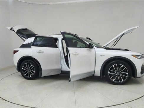 Used 2024 Acura ZDX A-Spec image 71
