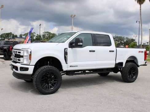 Used 2025 Ford F250 XLT w/ FX4 Off-Road Package AWD/4WD image 5