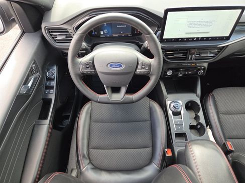 Used 2023 Ford Escape ST-Line w/ Tech Pack #1 FWD image 24