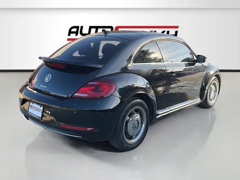 Used 2019 Volkswagen Beetle 2.0T SE FWD image 7