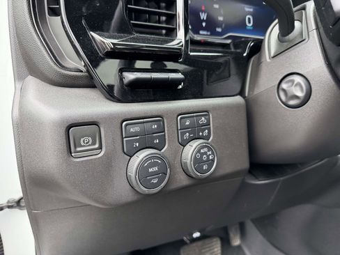 Certified 2023 Chevrolet Silverado 1500 ZR2 w/ Technology Package image 20